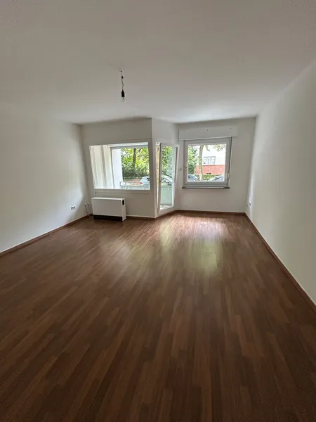 ●	3-Zimmer-Wohnung mit Balkon in Berlin-Mariendorf – ruhige Wohnstraße, U6 fußläufig — photo 1
